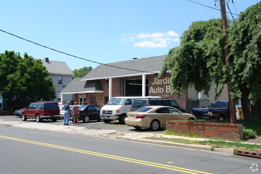 431 E 1st Ave, Roselle, NJ for sale - Building Photo - Image 3 of 12