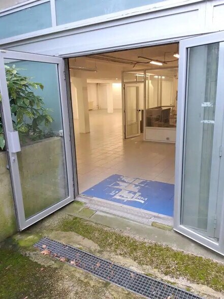 Flex in Le Chesnay-Rocquencourt for lease - Building Photo - Image 2 of 16