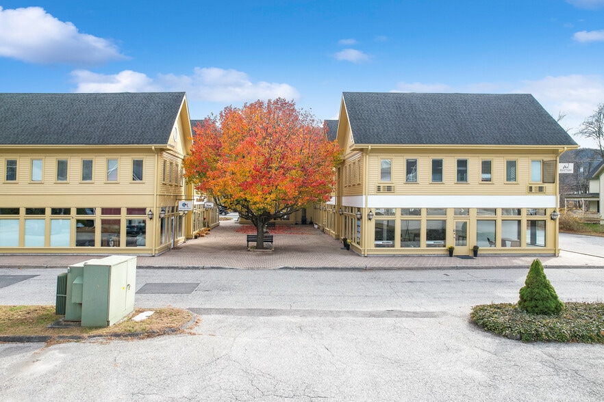 25 N Main St, Kent, CT for lease - Building Photo - Image 2 of 34