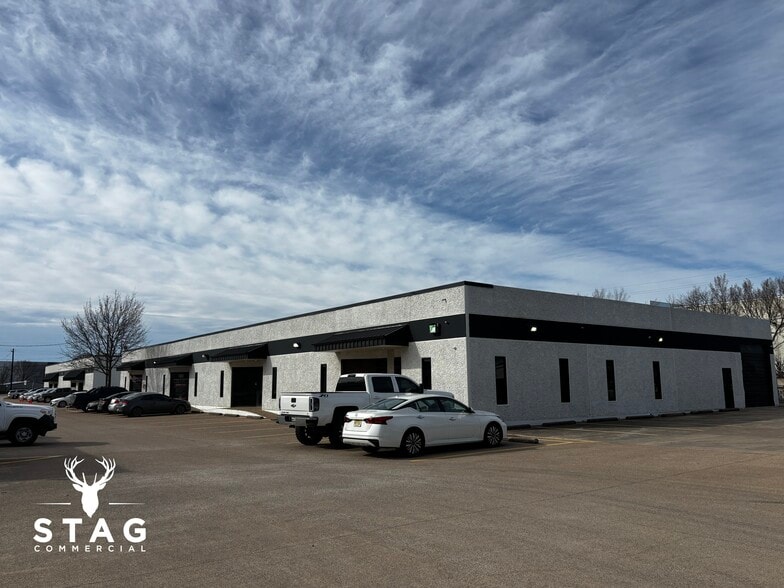 3401 E University Dr, Denton, TX for lease - Building Photo - Image 2 of 8