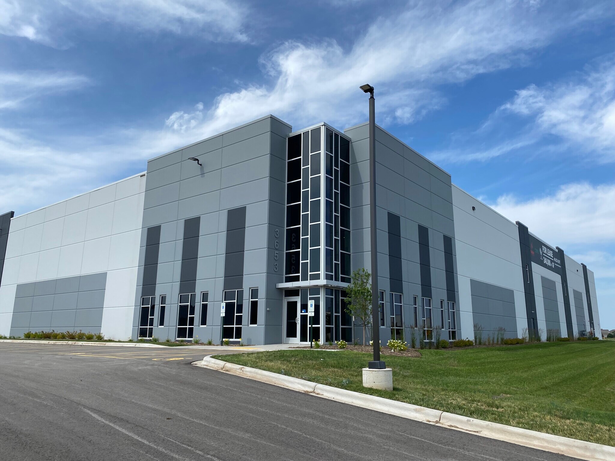 3653 E. Milis Drive, Appleton, WI for lease Building Photo- Image 1 of 6