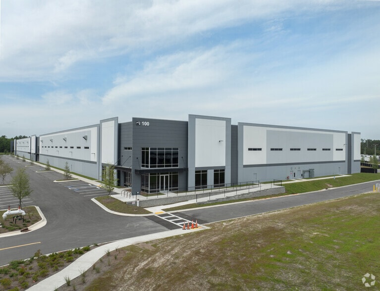 7489 Commonwealth Ave, Jacksonville, FL for lease - Building Photo - Image 2 of 13