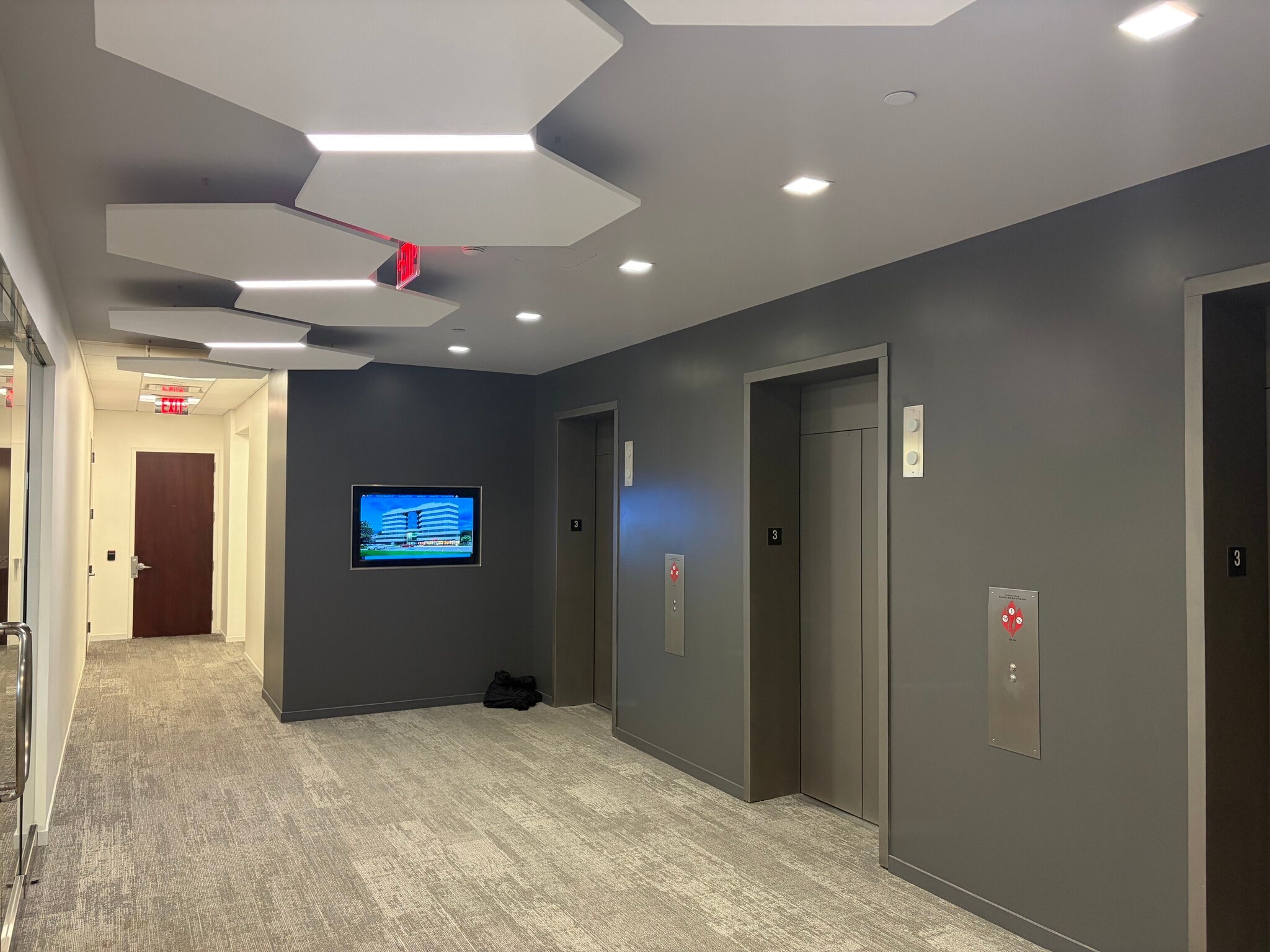 8521 Leesburg Pike, Vienna, VA for lease Interior Photo- Image 1 of 7