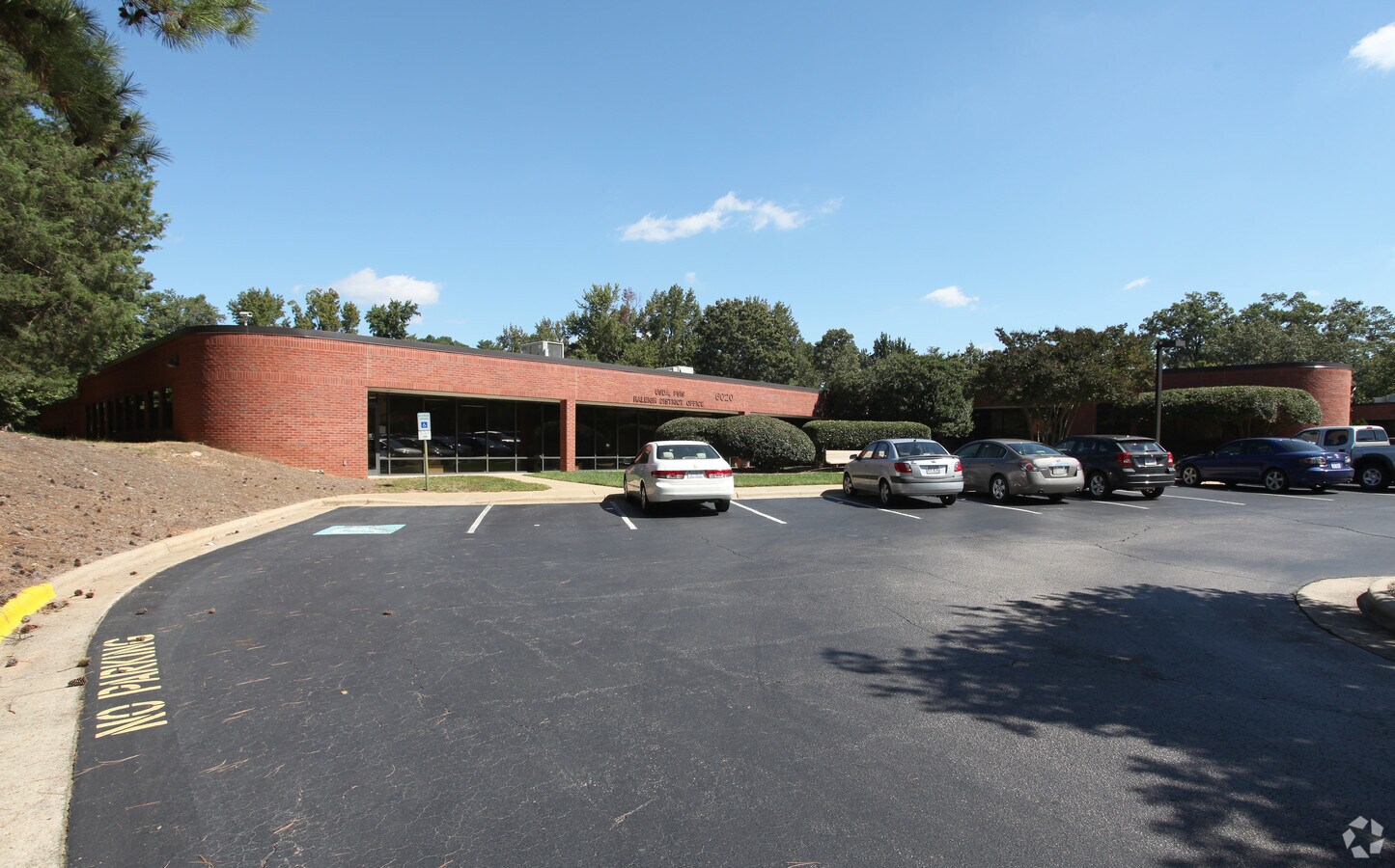 60106036 Six Forks Rd, Raleigh, NC 27609