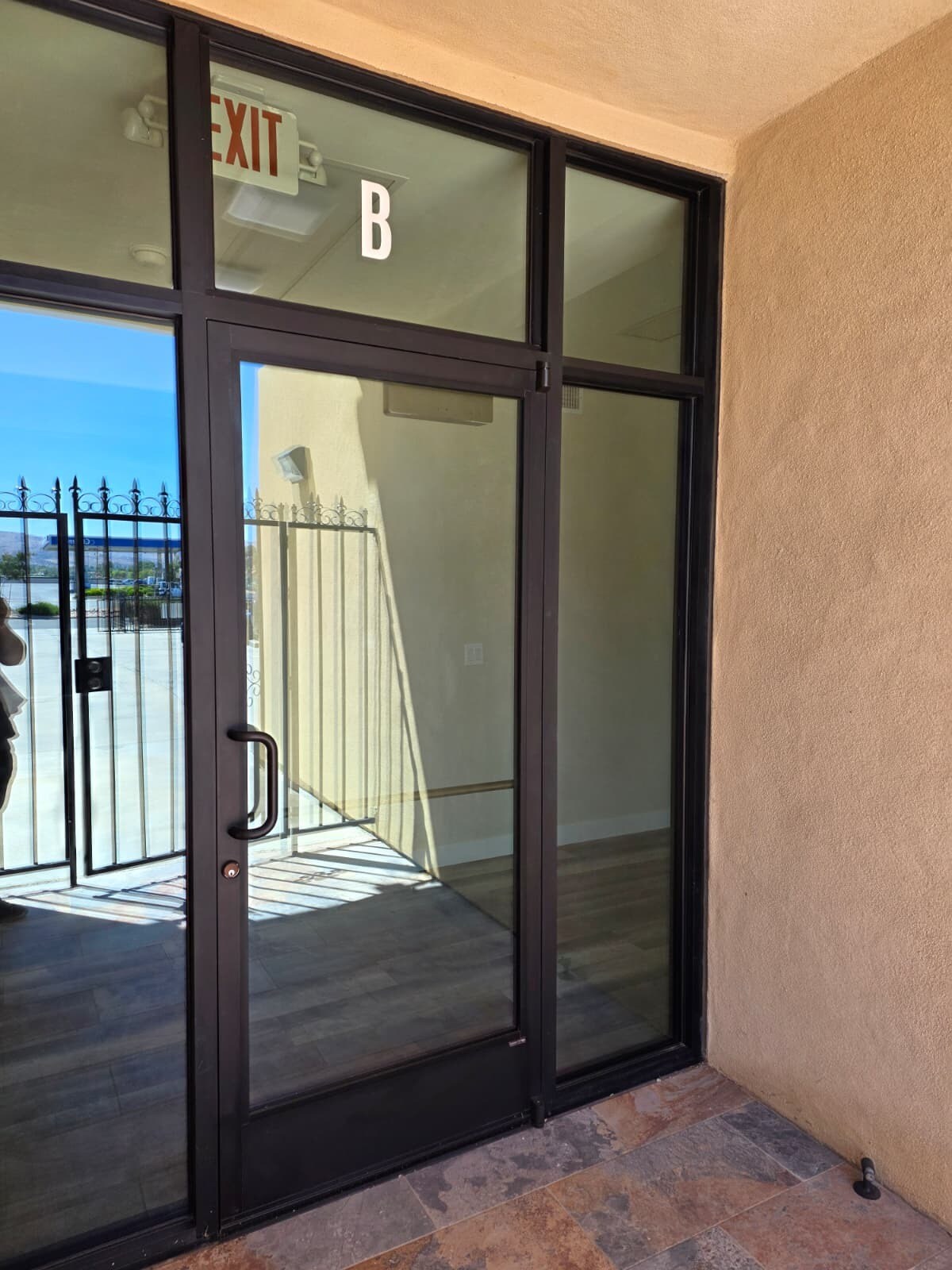 465 E Palmdale Blvd, Palmdale, CA for lease Interior Photo- Image 1 of 19