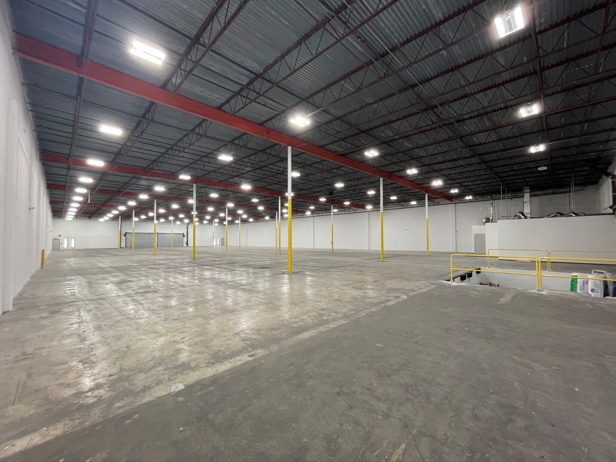 7950-7966 NW 14th St, Miami, FL for lease Interior Photo- Image 1 of 6