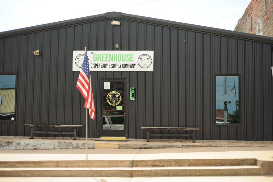 108 Evans Ave, Apache, OK for sale - Primary Photo - Image 1 of 10