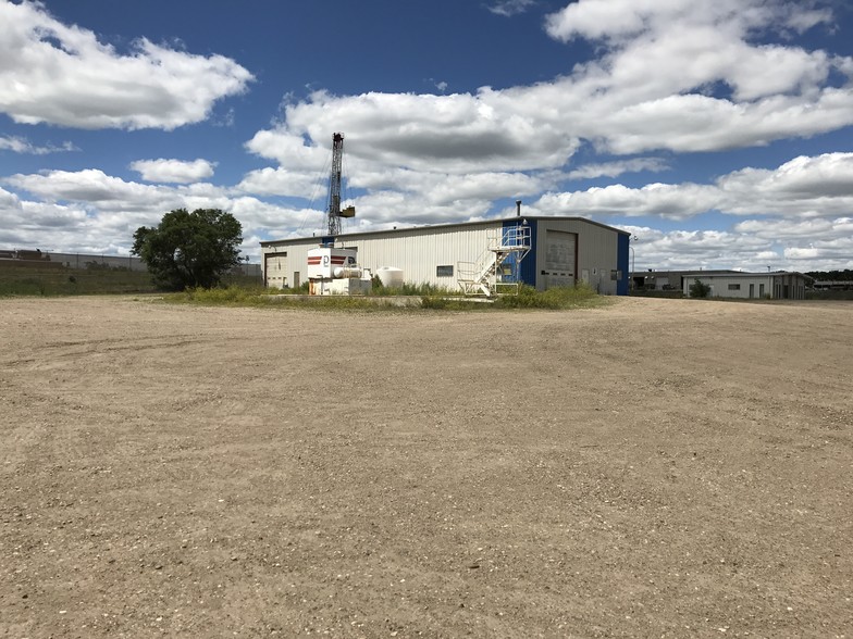 1015 58th St W, Williston, ND for sale - Primary Photo - Image 1 of 1