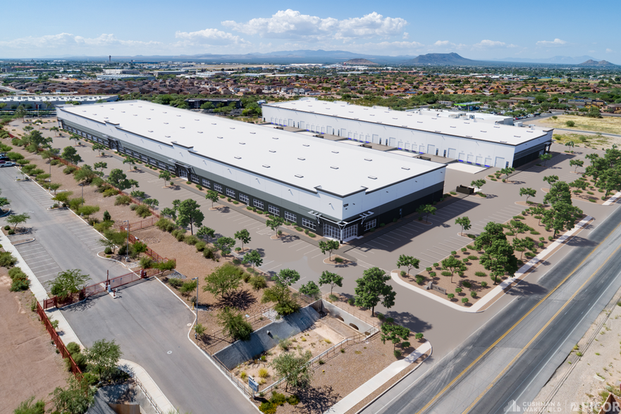 2567 E Commerce Center Plz, Tucson, AZ for lease - Building Photo - Image 1 of 2