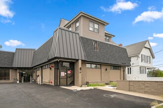 35 Pangborn Pl, Hackensack, NJ for lease Interior Photo- Image 2 of 24