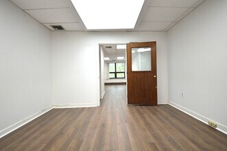1368-1376 Beacon St, Brookline, MA for lease Interior Photo- Image 1 of 6