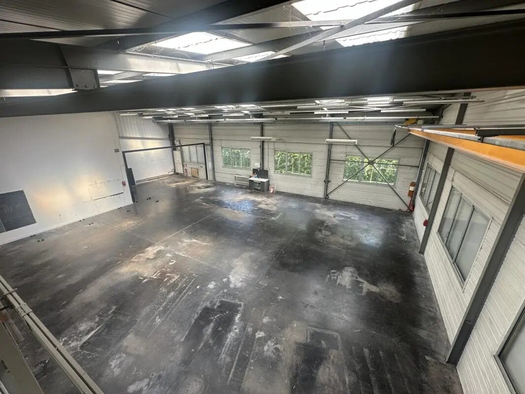Industrial in Mainvilliers for lease Interior Photo- Image 1 of 20