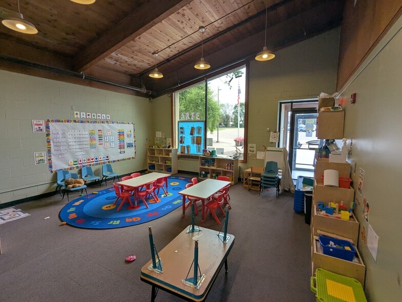 110650 Village Rd, Chaska, MN for sale - Building Photo - Image 3 of 7