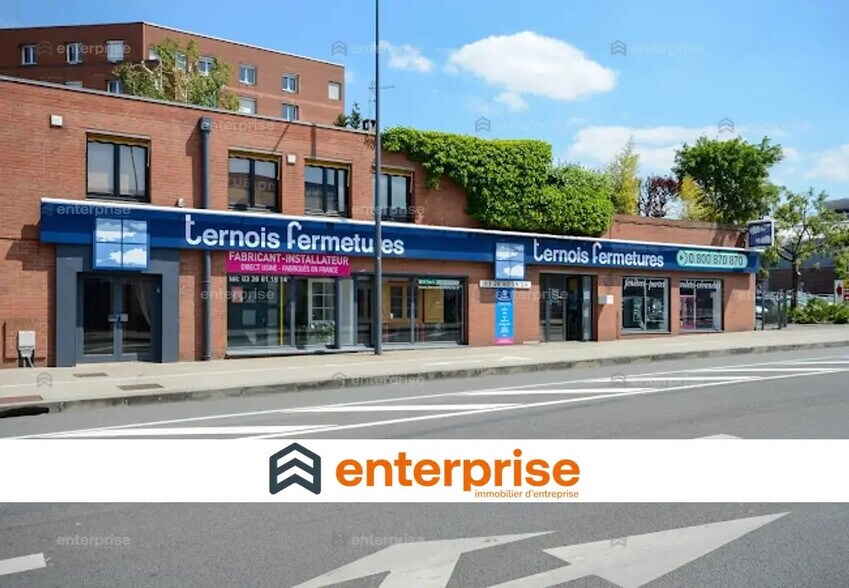 Retail in Villeneuve-d'Ascq for lease - Building Photo - Image 1 of 1