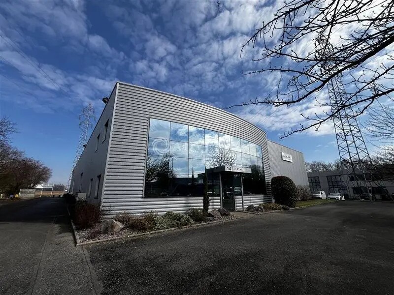 Flex in Eckbolsheim for lease Building Photo- Image 1 of 9
