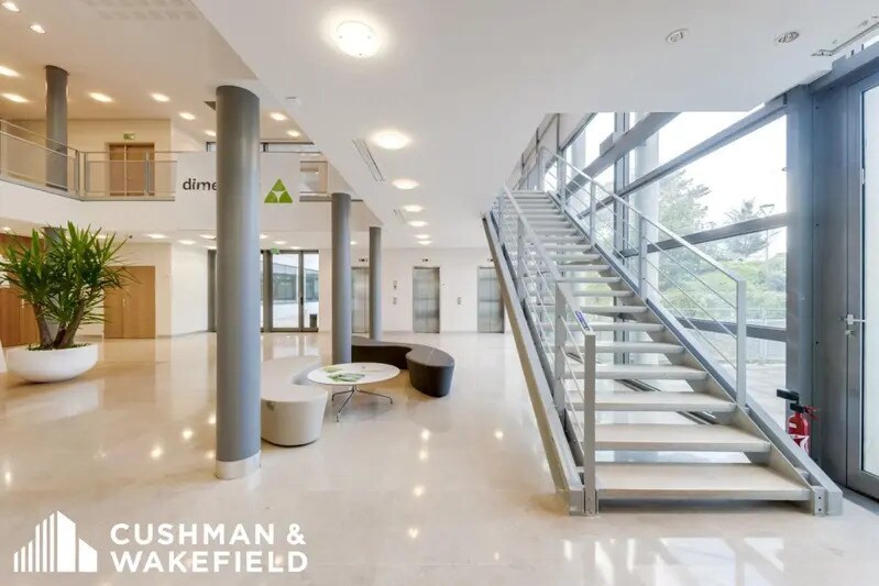 3 Rue Saarinen, Rungis for lease - Lobby - Image 2 of 13