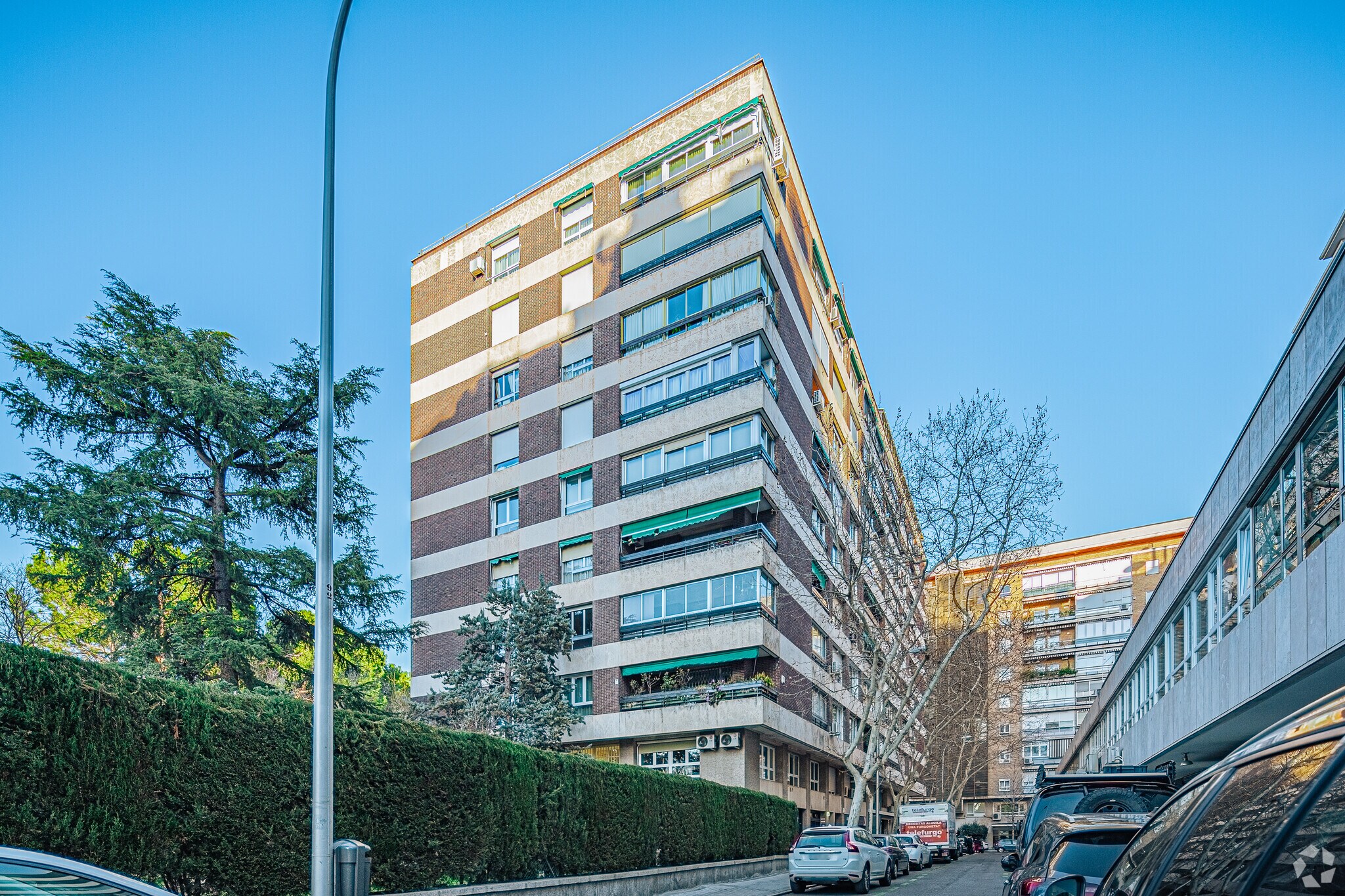 Calle del Doctor Fleming, 53, Madrid, Madrid for sale Primary Photo- Image 1 of 1