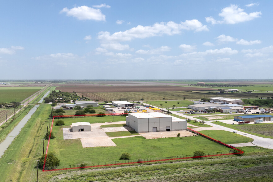 1309 Industrial Way, Harlingen, TX for lease - Building Photo - Image 3 of 17