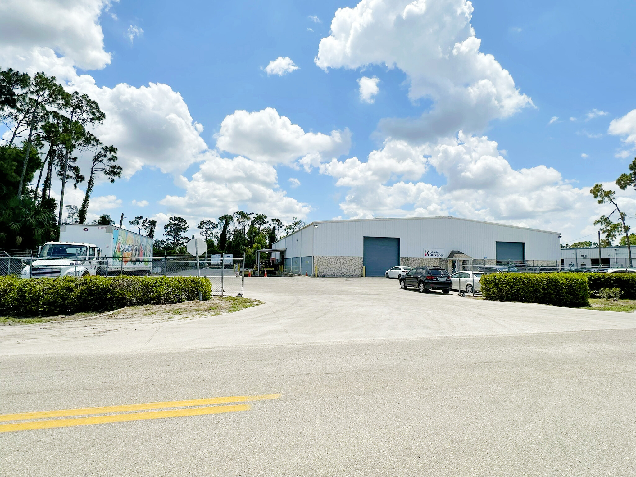 2236 Hemingway Dr, Fort Myers, FL for sale Building Photo- Image 1 of 5