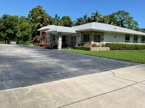 1330 Pinehurst Rd, Dunedin, FL for lease Building Photo- Image 1 of 19