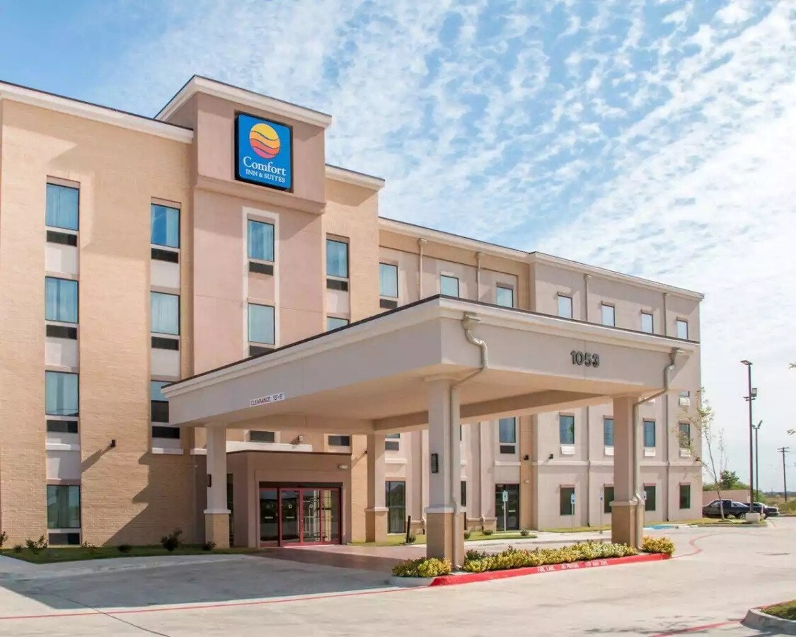 1053 Clovis Barker Dr San Marcos Tx 78666 Hotel Property For