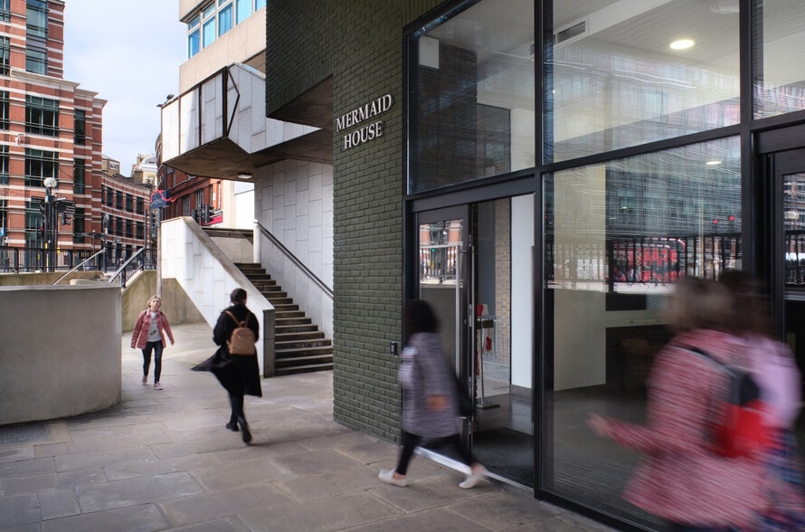 1 Puddle Dock, London for lease - Building Photo - Image 1 of 7