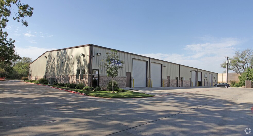 12124 S Pipeline Rd, Euless, TX for sale - Primary Photo - Image 1 of 1