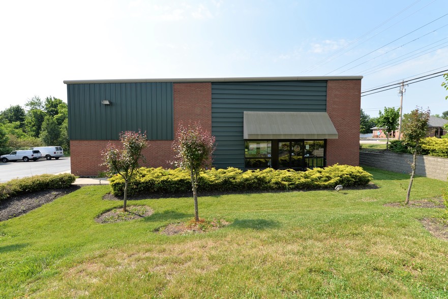 7505 Dixie Hwy, Florence, KY for sale - Building Photo - Image 1 of 1