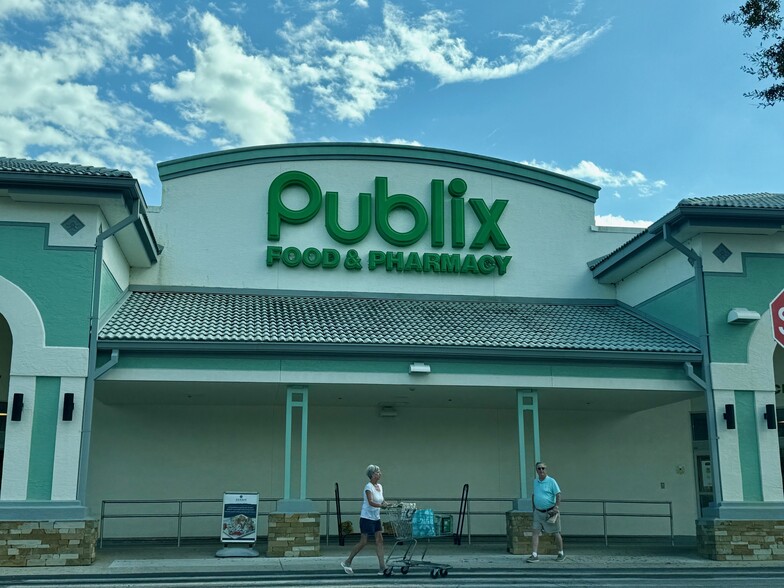 3735 Roscommon Dr, Ormond Beach, FL for sale - Building Photo - Image 3 of 9