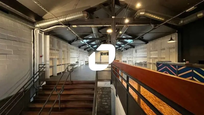 Office in Paris for lease - Interior Photo - Image 2 of 11