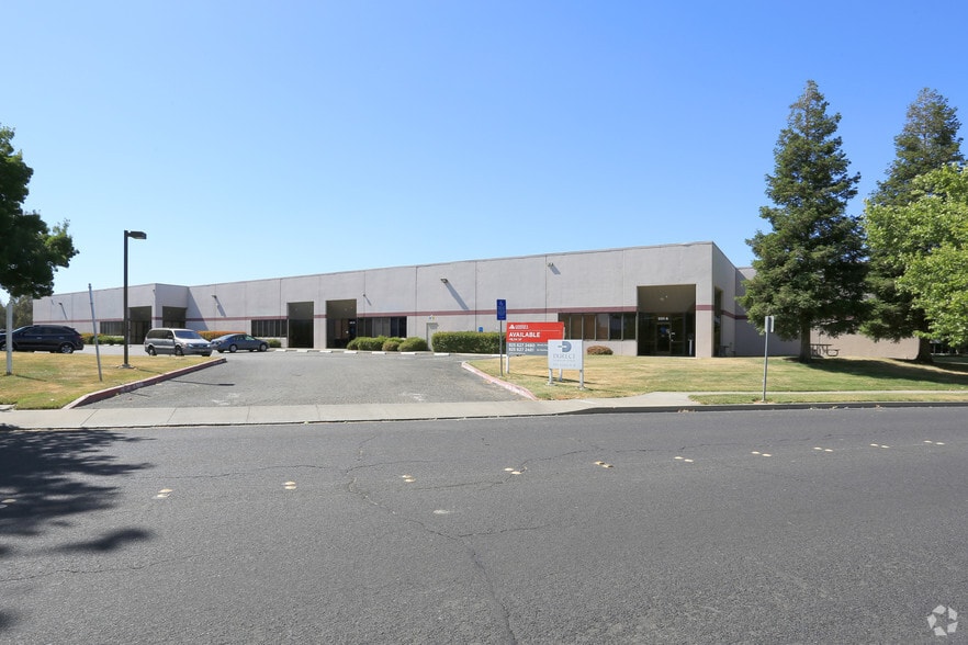 830 Eubanks Dr, Vacaville, CA for lease - Building Photo - Image 1 of 6