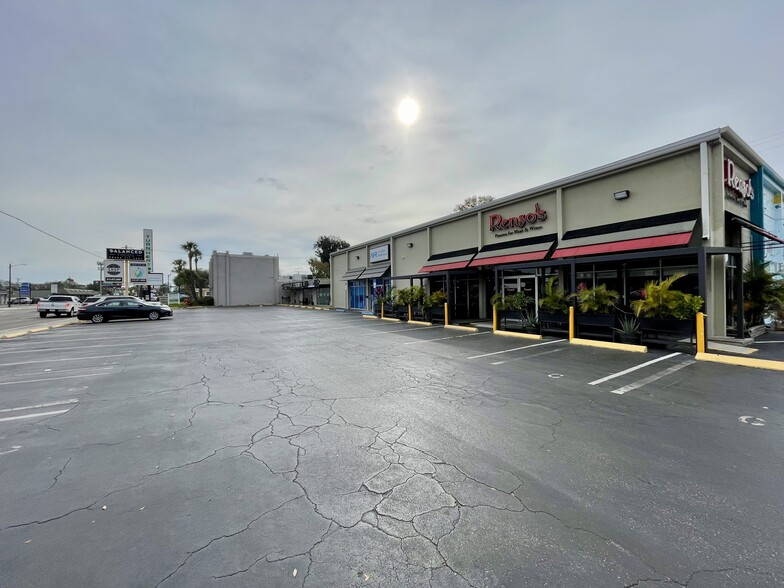 3636-3644 W Kennedy Blvd, Tampa, FL for lease - Building Photo - Image 3 of 6