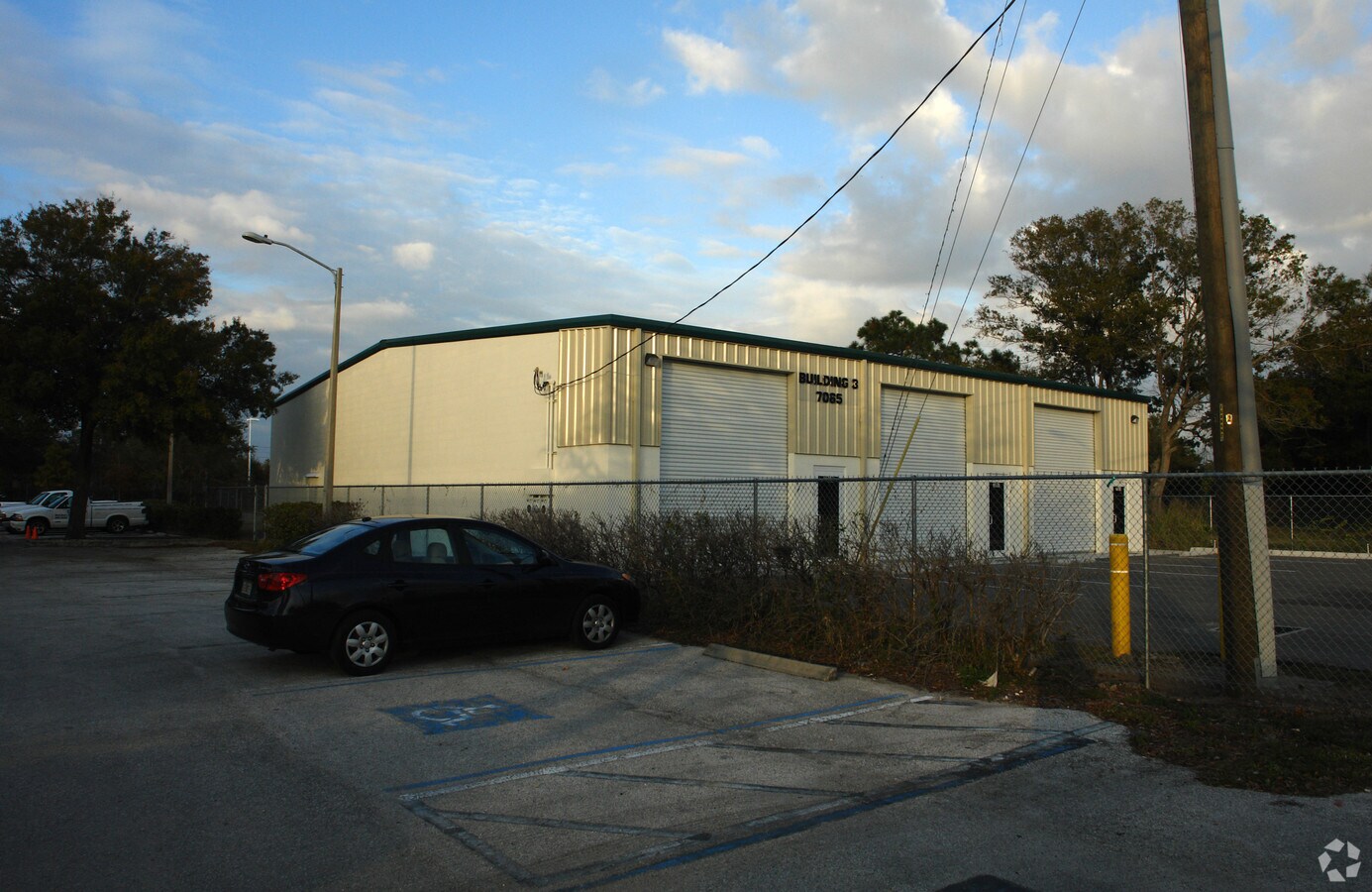 70657069 90th Ave N, Pinellas Park, FL 33782