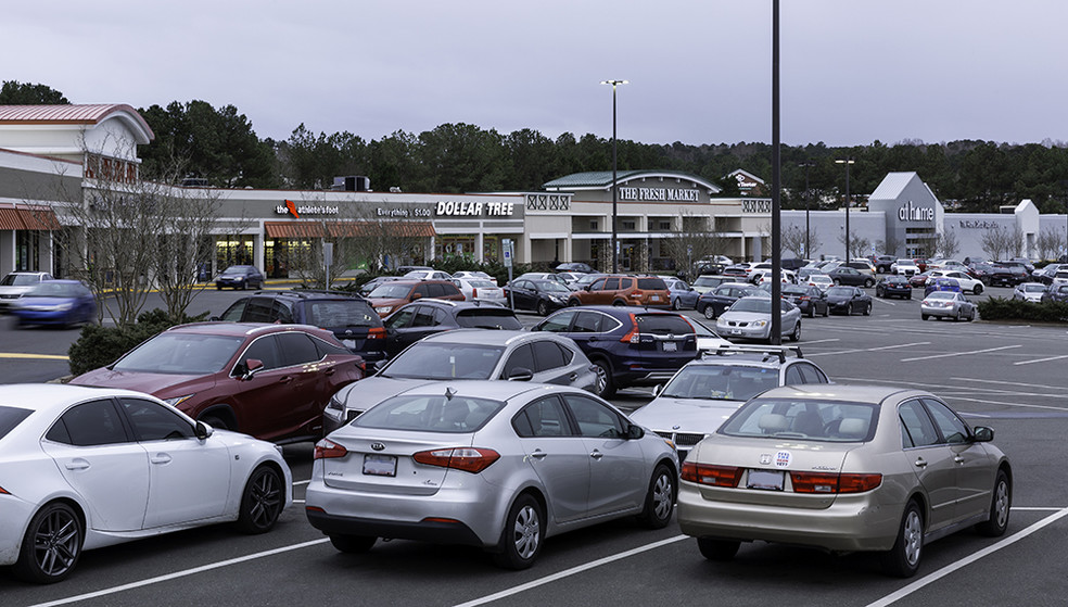 4215 University Dr, Durham, NC for lease - Building Photo - Image 3 of 5