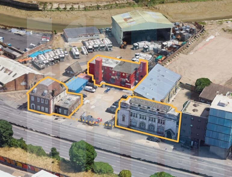 Leaside Business Centre portfolio of 3 properties for sale on LoopNet.com - Building Photo - Image 1 of 10