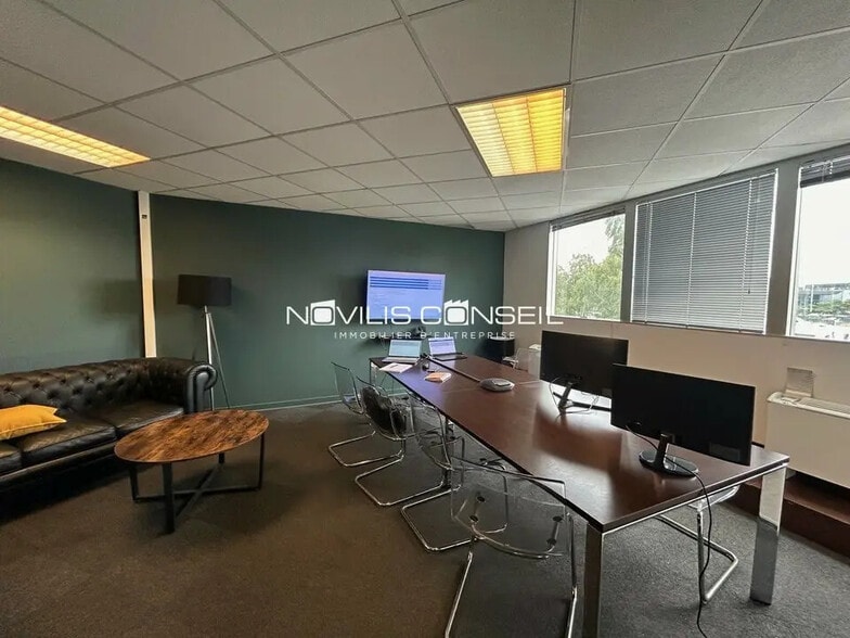 Office in Toulouse for lease - Interior Photo - Image 2 of 5