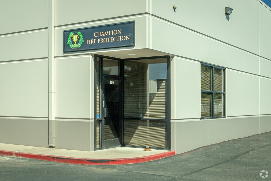 9090 Union Park Way, Elk Grove, CA for lease - Building Photo - Image 3 of 7