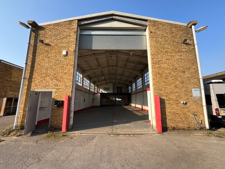 Wrest Park, Silsoe for lease - Building Photo - Image 2 of 12