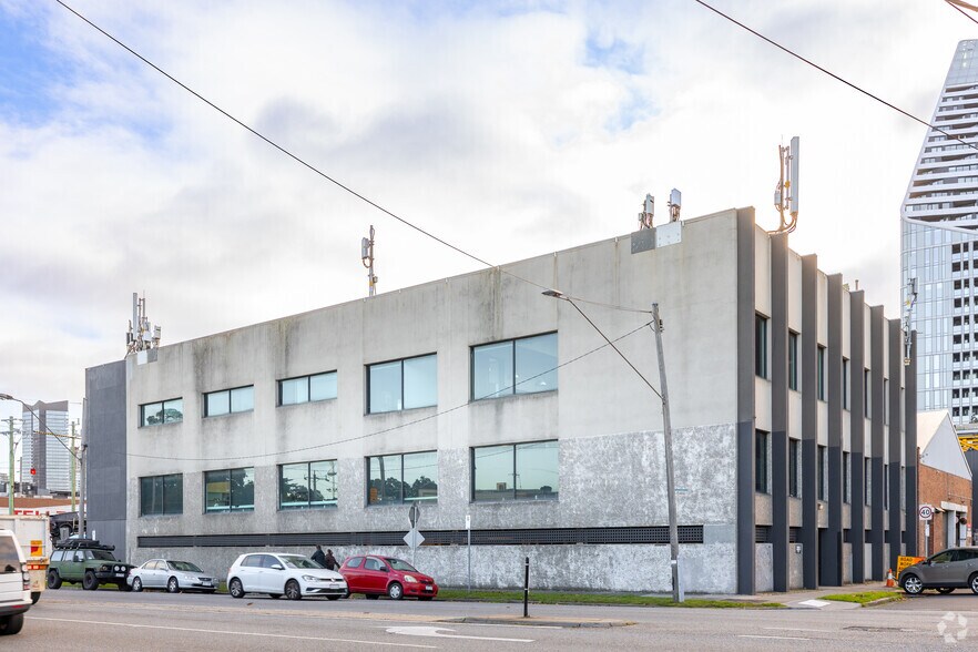 275-283 Normanby Rd, Port Melbourne for lease - Building Photo - Image 2 of 5