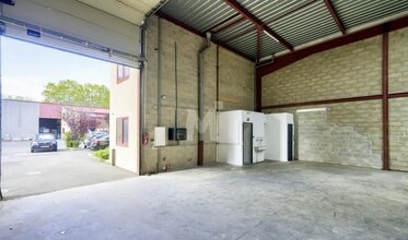 Flex in Bondoufle for lease Interior Photo- Image 1 of 3