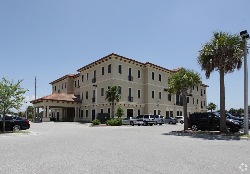 6630 Orion Dr, Fort Myers, FL 33912