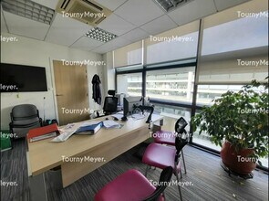 Office in Bayonne for sale Interior Photo- Image 2 of 7