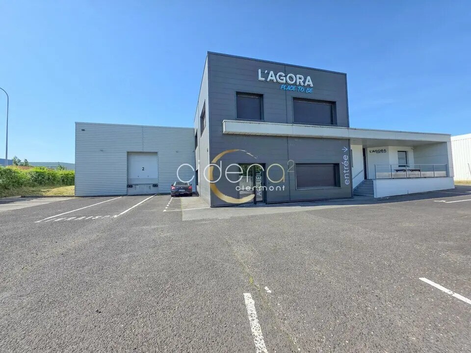 Industrial in Gerzat for lease Building Photo- Image 1 of 11