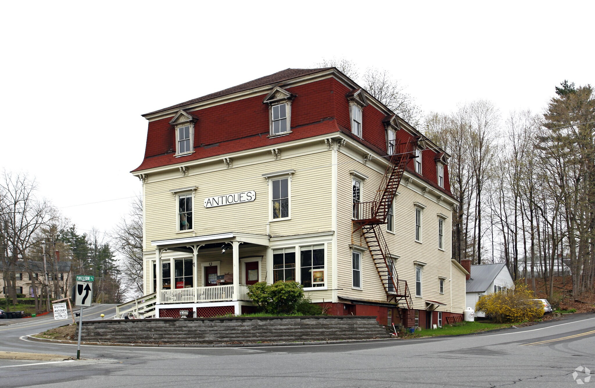 1 Pinkerton St, Derry, NH for sale Primary Photo- Image 1 of 1