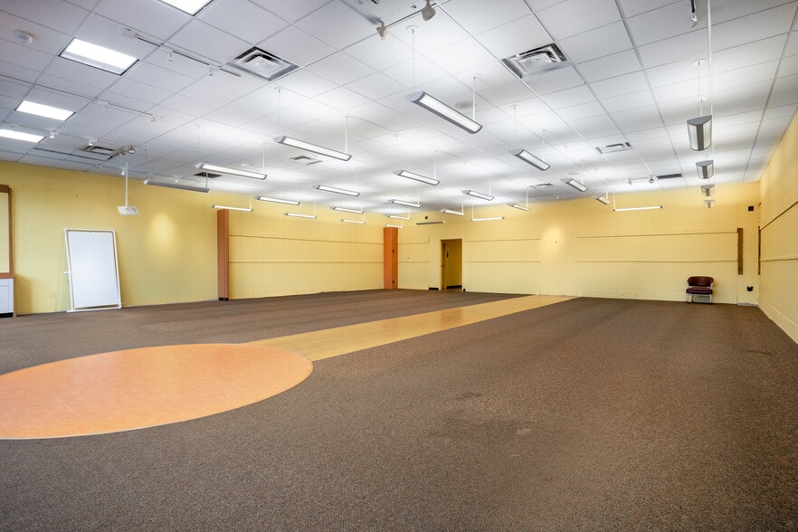 3815 Devonshire Ave NE, Salem, OR for lease - Interior Photo - Image 3 of 4