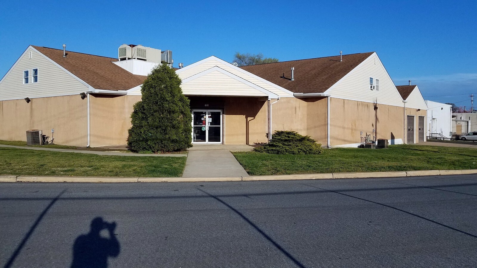 611 Industrial Park Dr, Yeadon, PA 19050