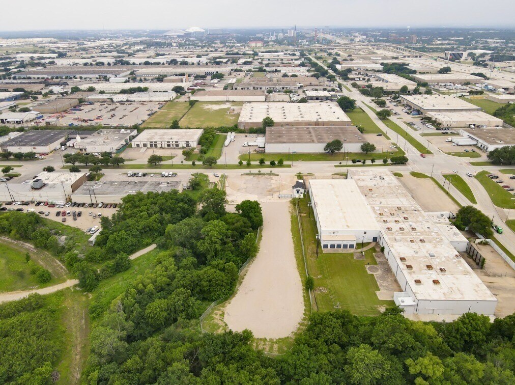 820 N Great Southwest Pky, Arlington, TX for sale Primary Photo- Image 1 of 1