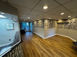 1550 Beacon St, Brookline, MA for lease Interior Photo- Image 2 of 22