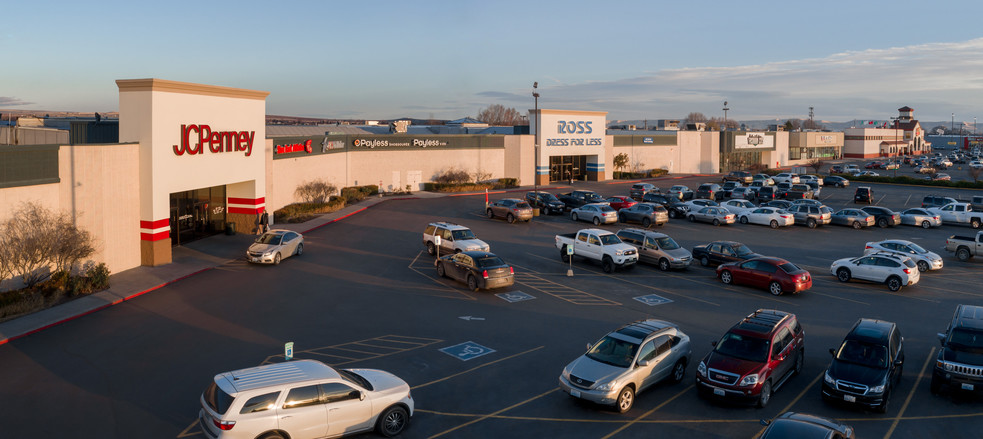 2010 Yakima Valley Hwy, Sunnyside, WA for lease - Building Photo - Image 3 of 9