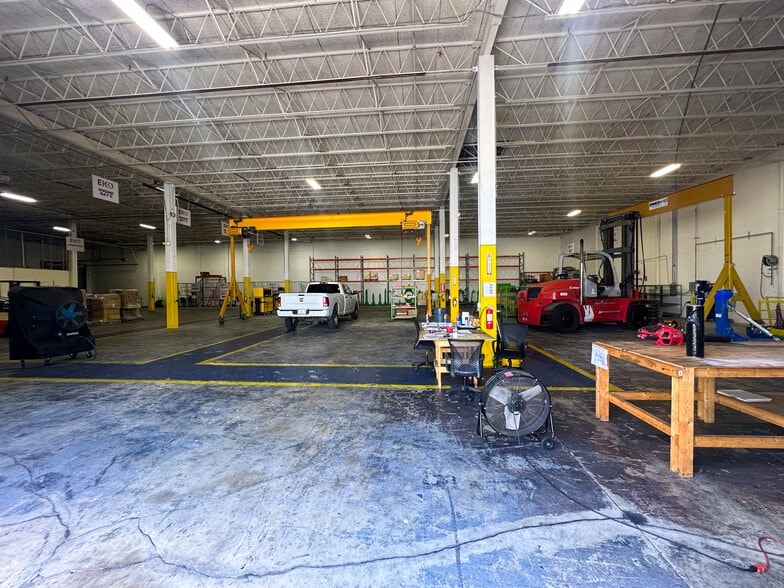 14525 NW 60th Ave, Miami Lakes, FL for lease - Building Photo - Image 2 of 7